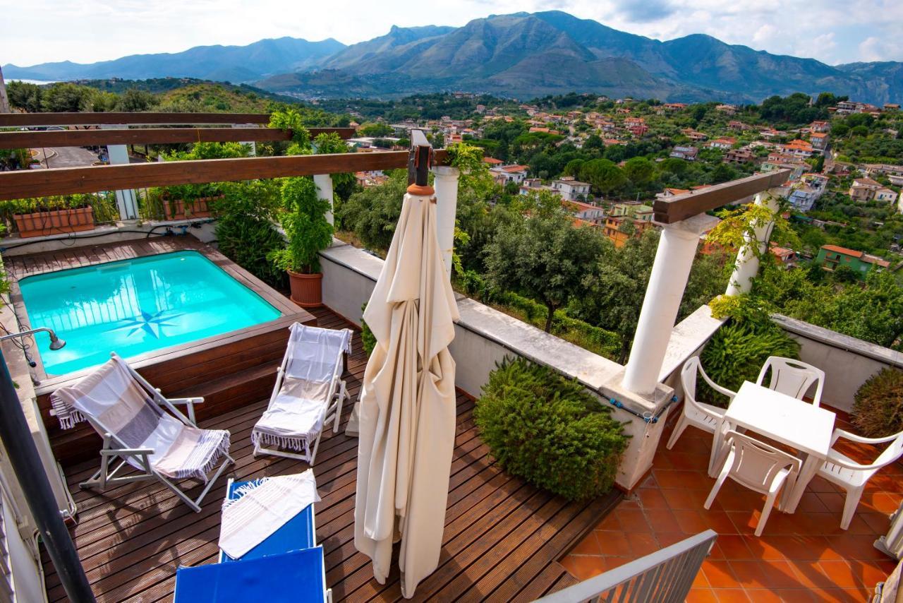 Torre Caetana Bed and Breakfast Minturno Eksteriør billede