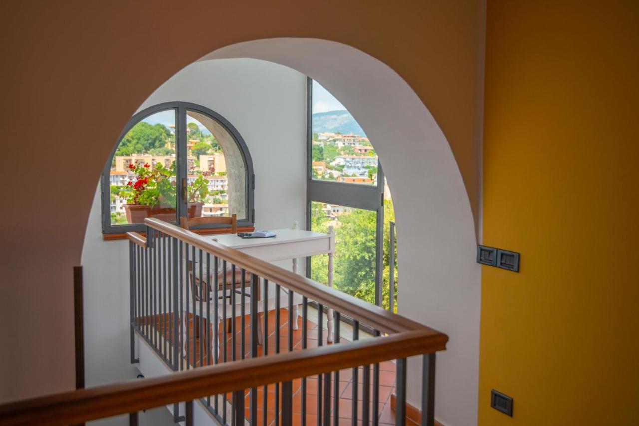 Torre Caetana Bed and Breakfast Minturno Eksteriør billede